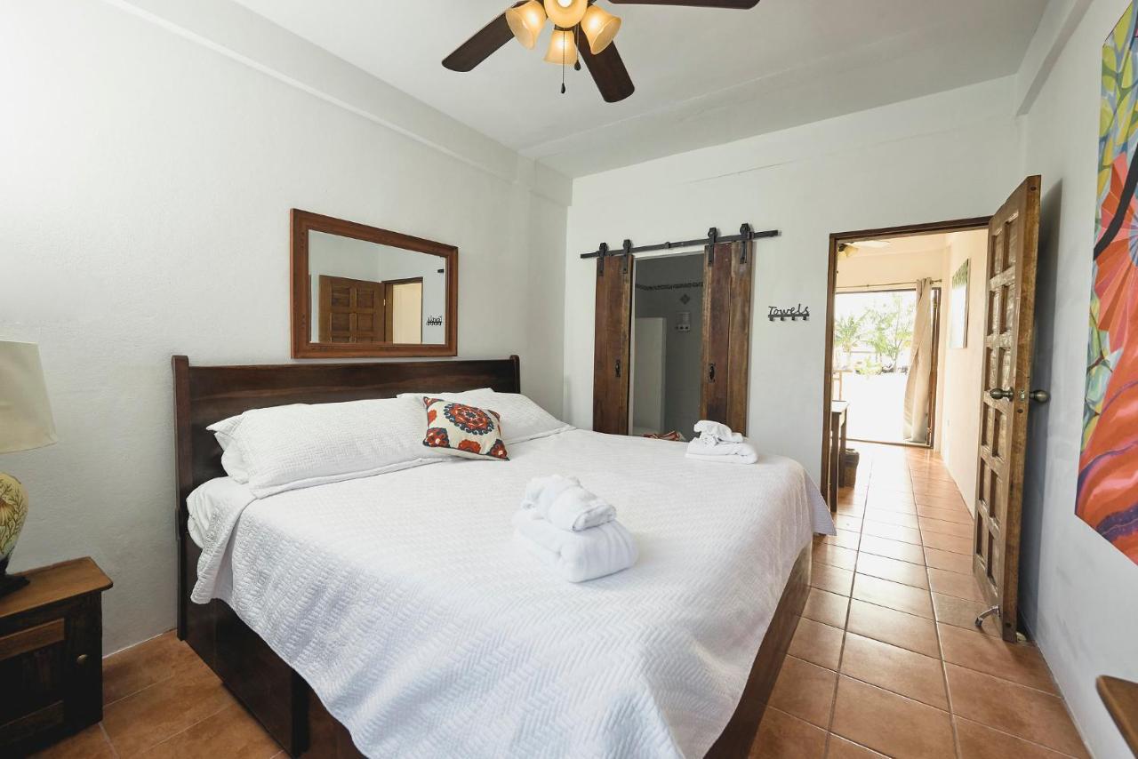 We'Yu Boutique Hotel Caye Caulker Esterno foto
