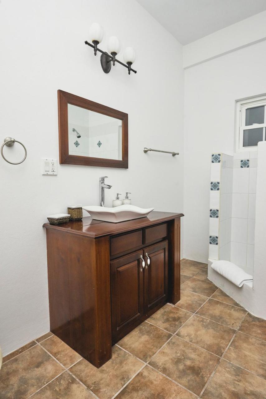 We'Yu Boutique Hotel Caye Caulker Esterno foto
