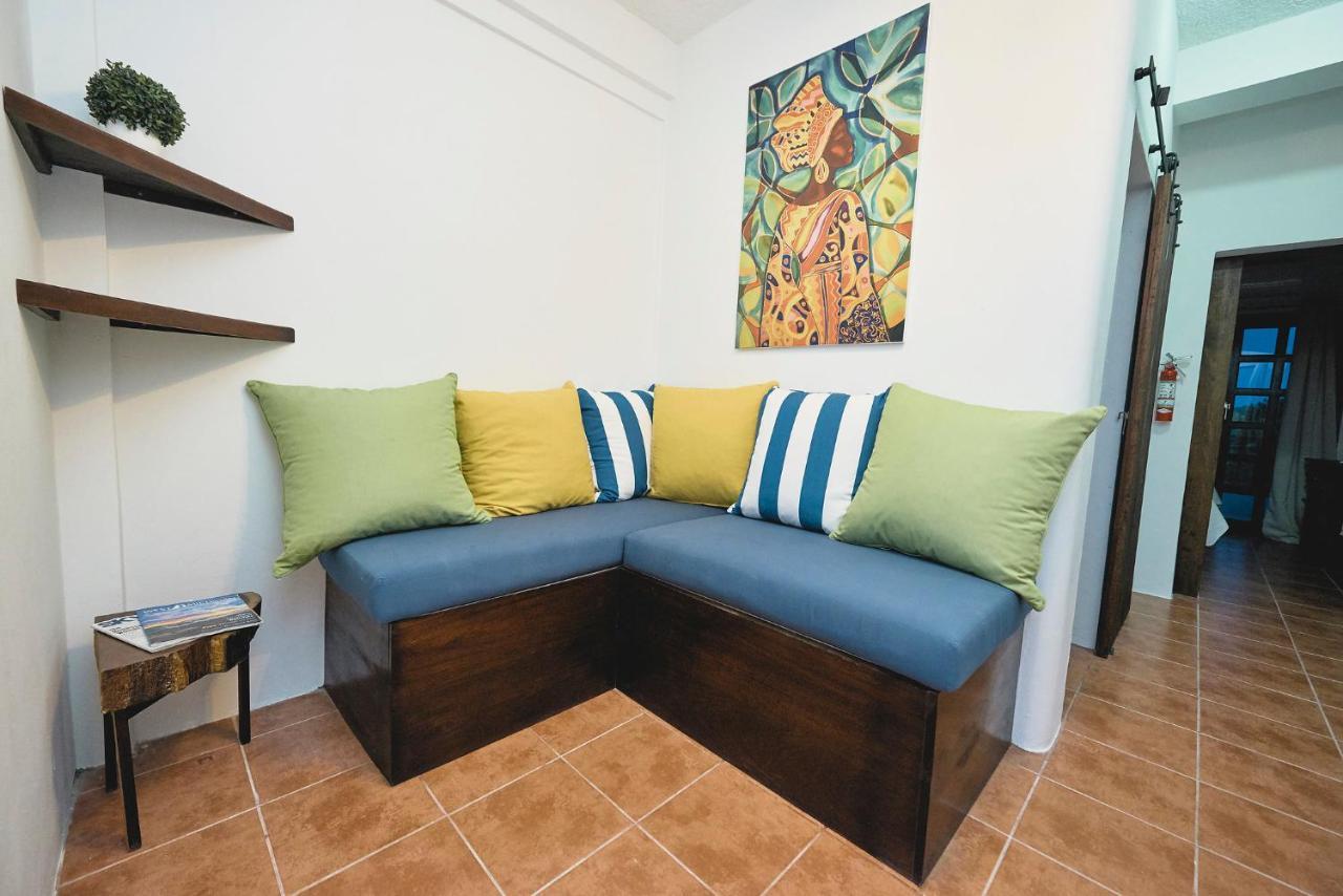 We'Yu Boutique Hotel Caye Caulker Esterno foto
